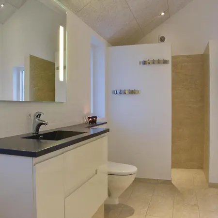 Casa de Férias Four Bedroom Holiday In Ringkøbing